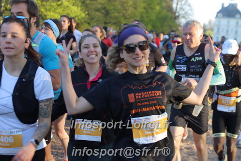 Marathon_Cheverny2025_Dimanche_Depart_Semi_Marathon_Relais/2025CHEVERNY_DEPART_00409.JPG